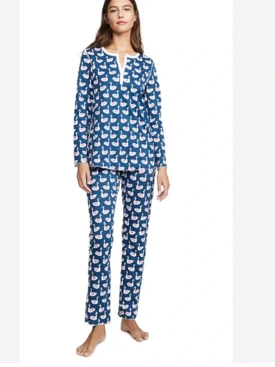 Roller Rabbit - Picture 1 of 6